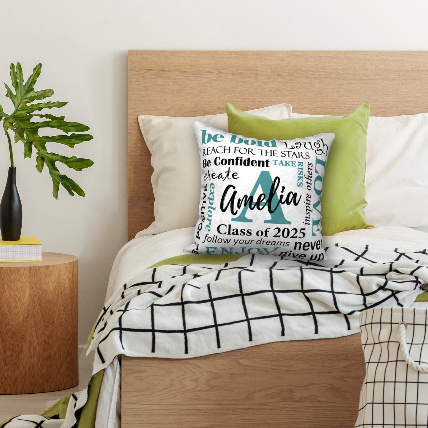 Personalized GRADUATION Class of 2025 Pillow, 18"x18"