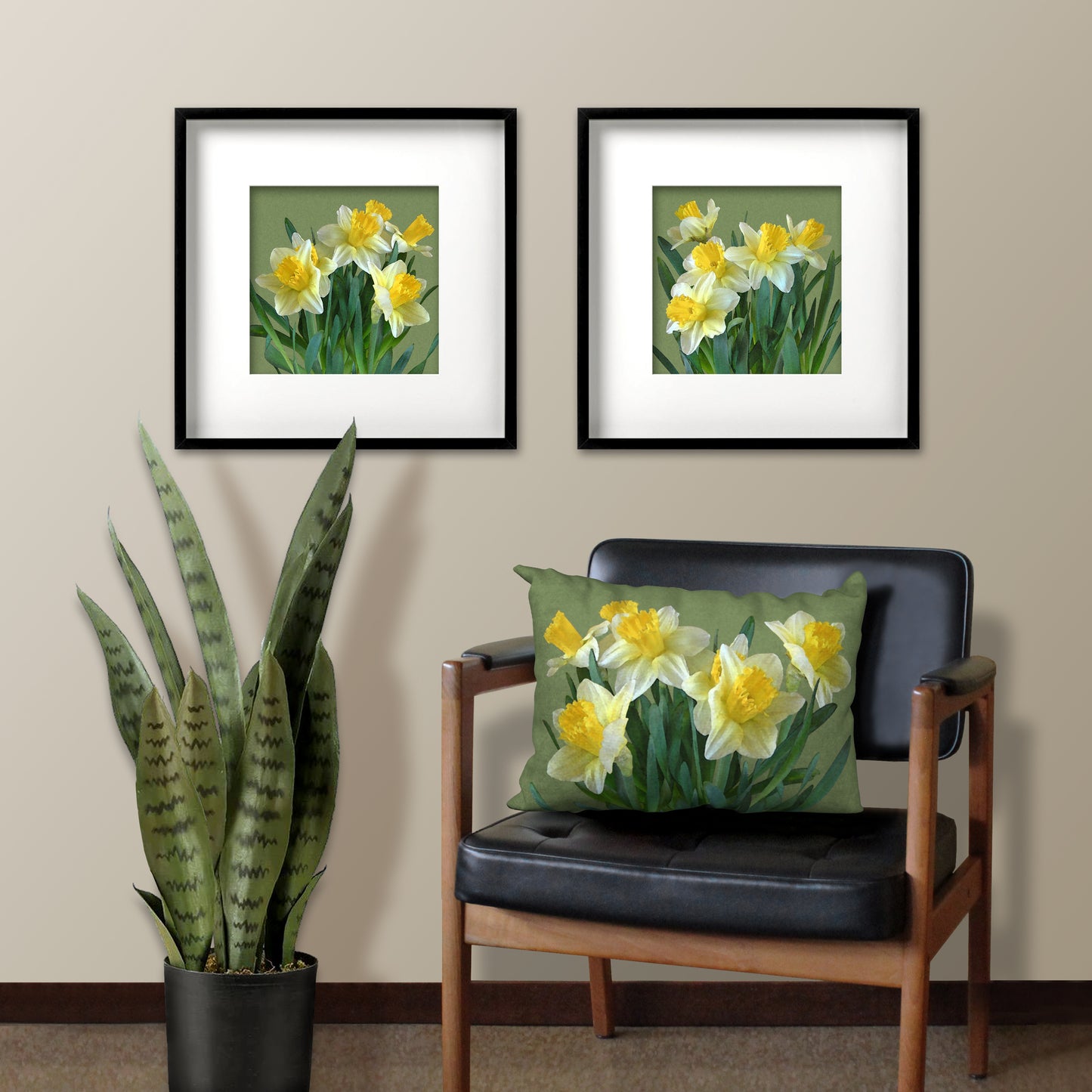 Set of 2 Daffodil Designer Pillows, 18"x18"